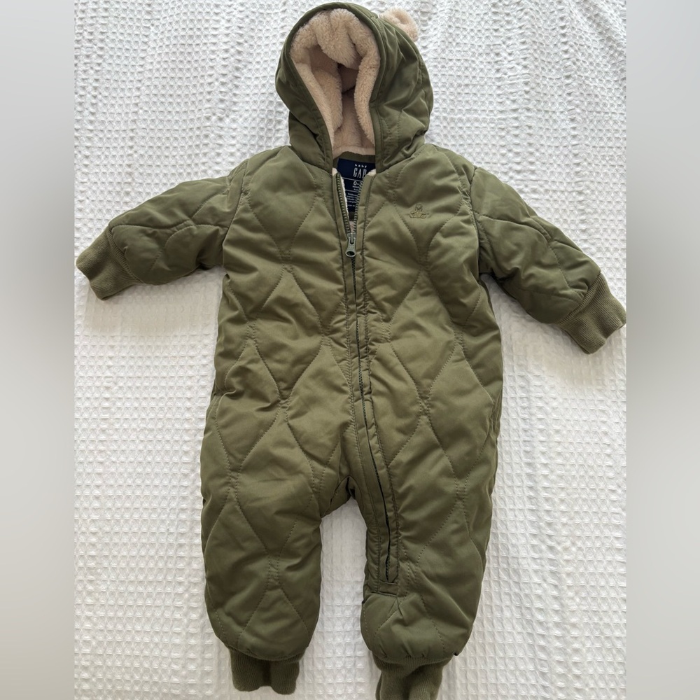 Baby GAP 0-3M Sherpa Lined winter suit